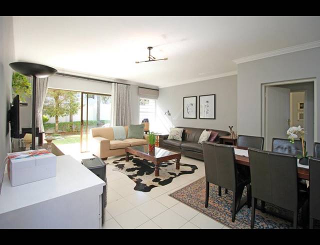 2 BEDROOM APARTMENT FOR SALE IN RIVONIA